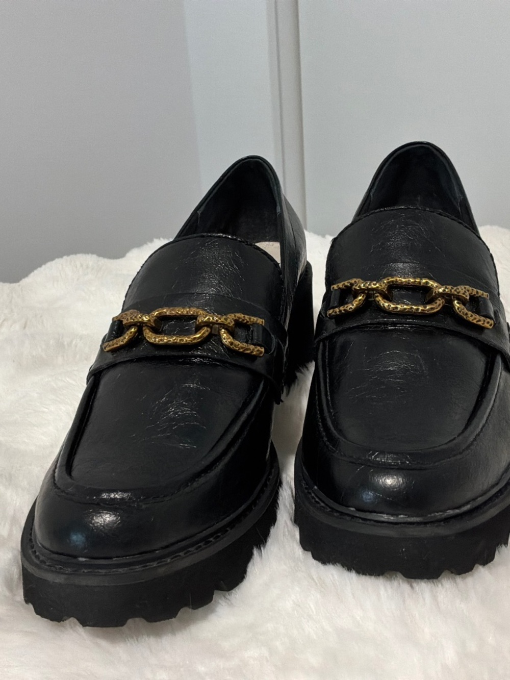 Dolce Vita Harlem Chain Loafers, Midnight Crinkle Patent Black Women’s Size 10